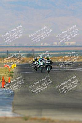 media/Aug-13-2023-CRA (Sun) [[1cfc37a6fb]]/Race 4 400 Superbike/Race/